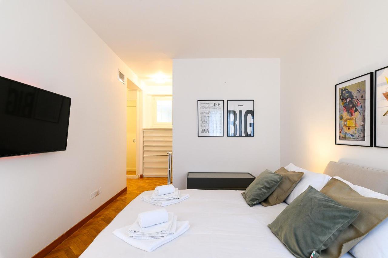 로마 Peaceful Penthouse With Garage By Ndp Rent 아파트 외부 사진